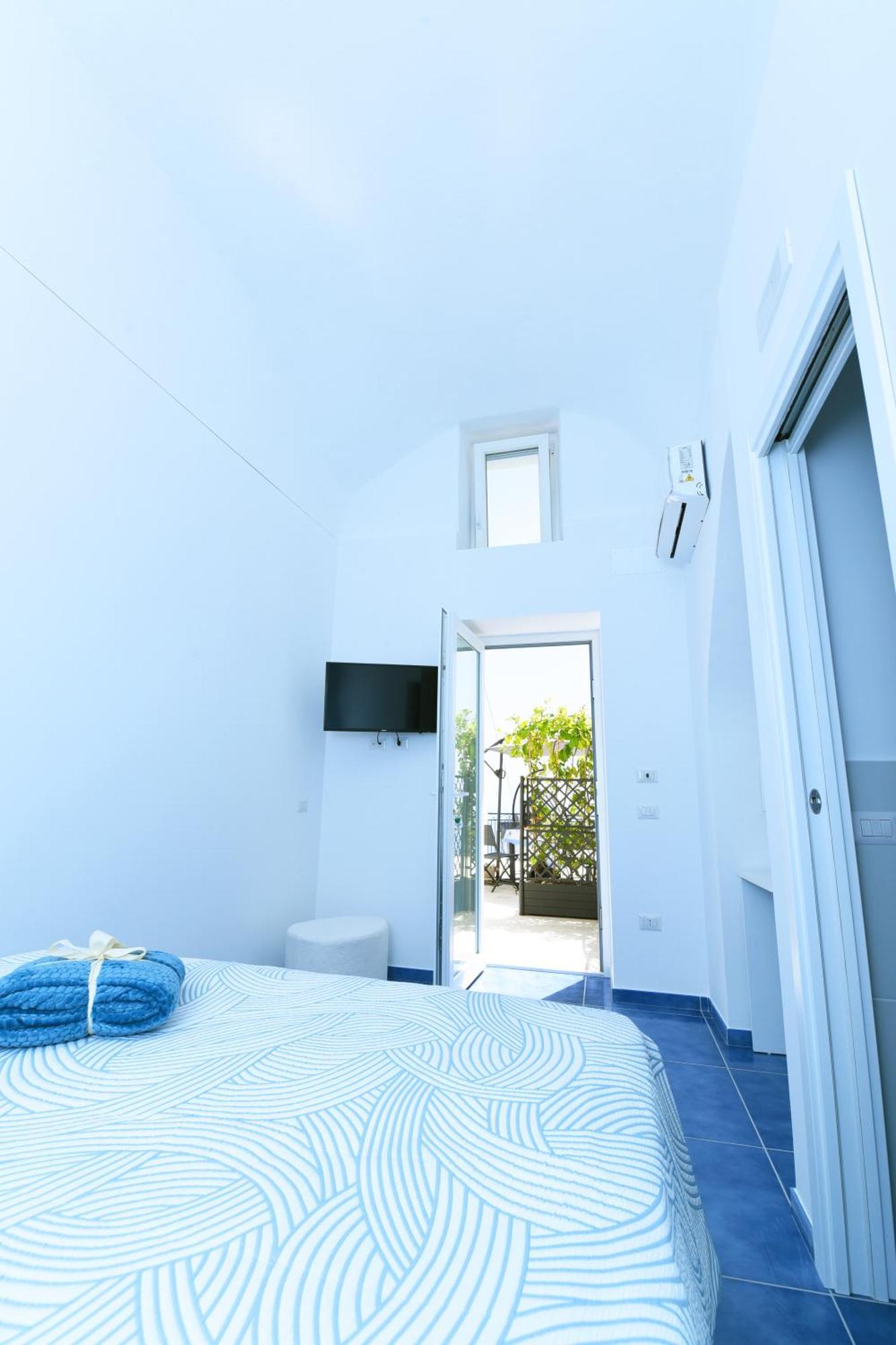 B&B Blue View Furore Eksteriør bilde