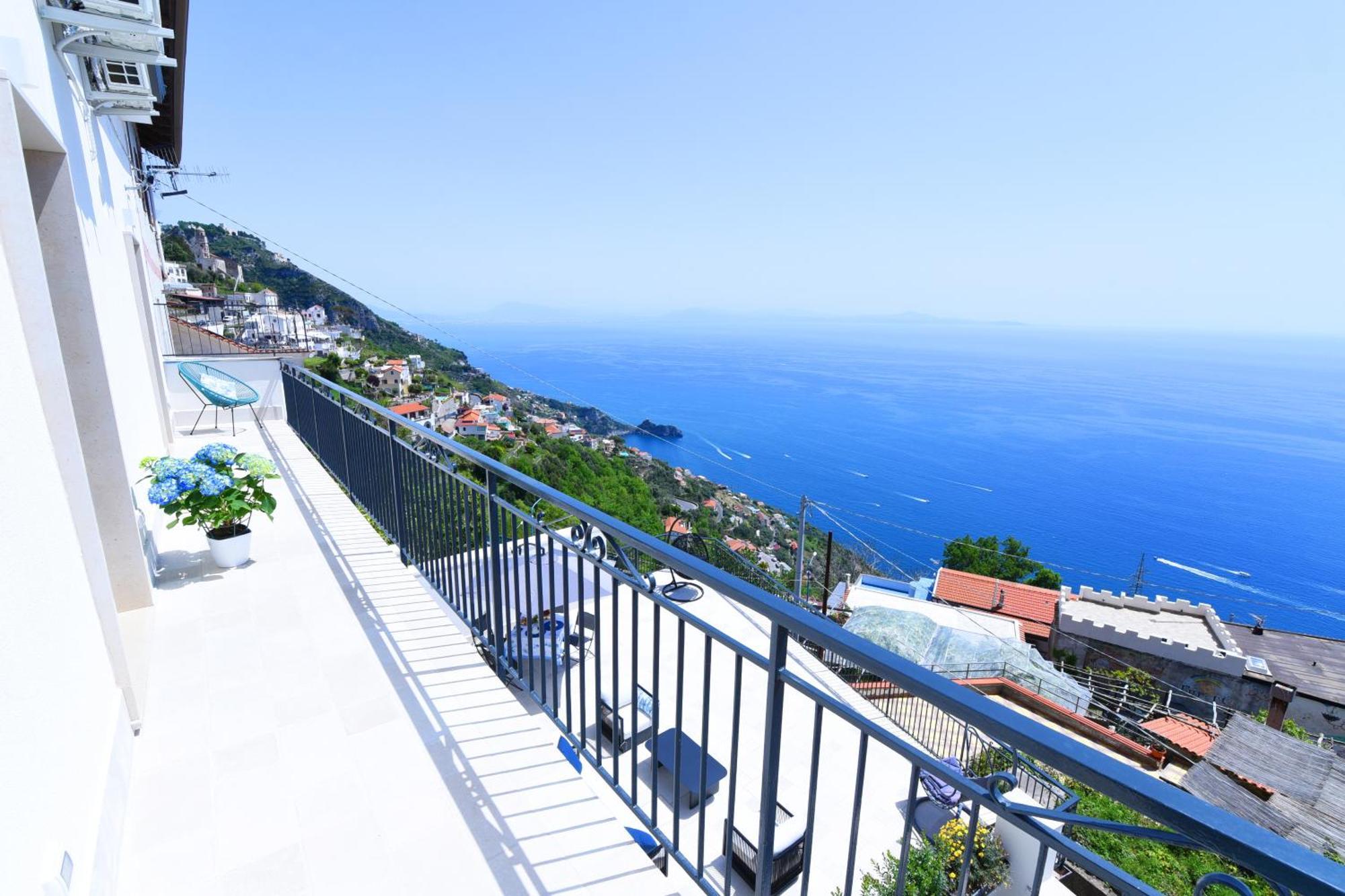 B&B Blue View Furore Eksteriør bilde