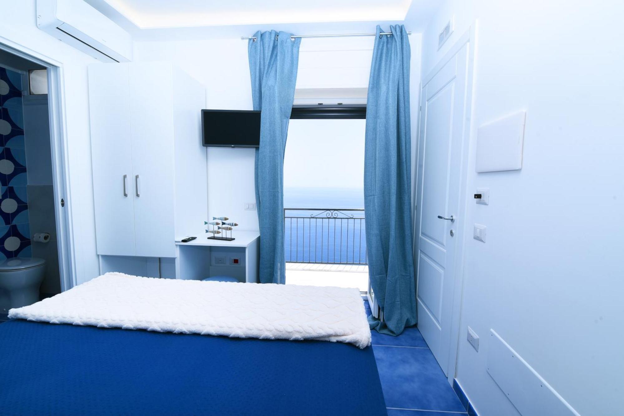 B&B Blue View Furore Eksteriør bilde